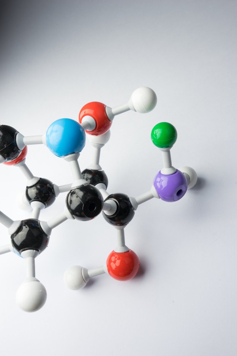 生物科技：在生命科学的星辰大海中探索未知